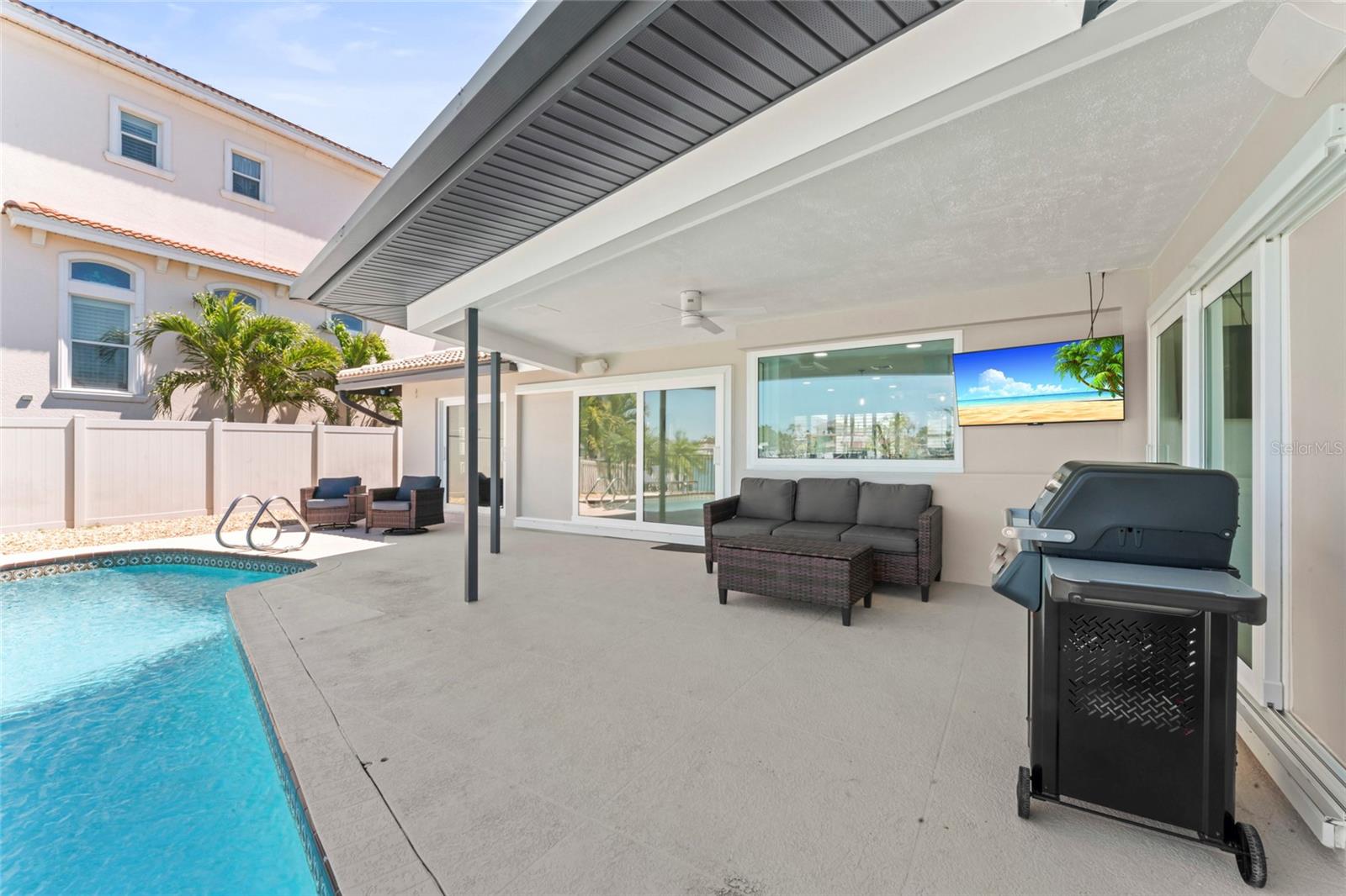 ISLAND ESTATES OF CLEARWATER - Residential Lease