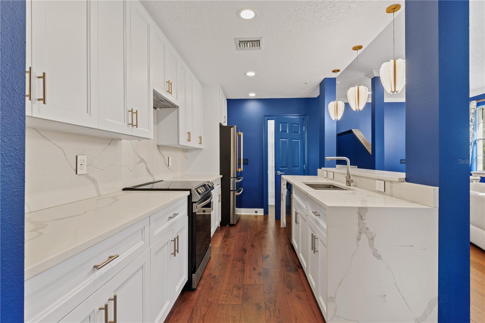 BALDWIN PARK - Residential Income