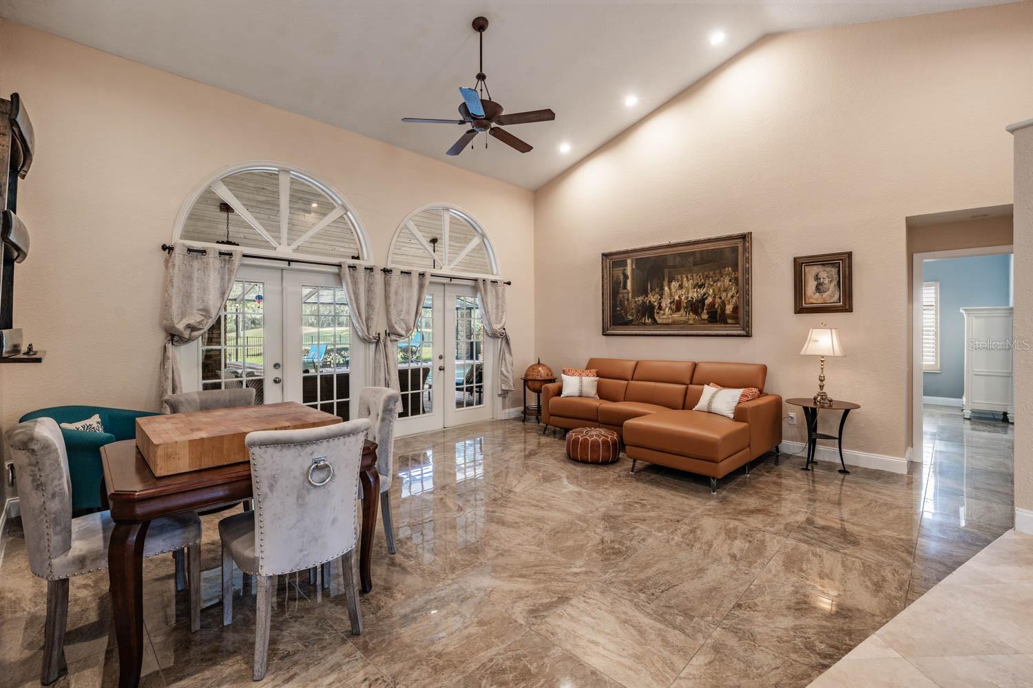 CYPRESS RUN UNIT II - Residential