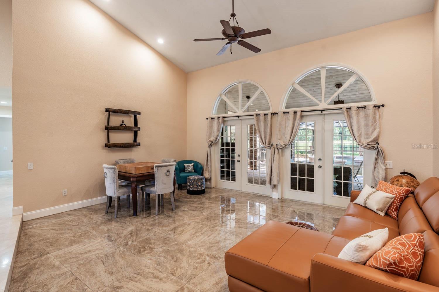 CYPRESS RUN UNIT II - Residential
