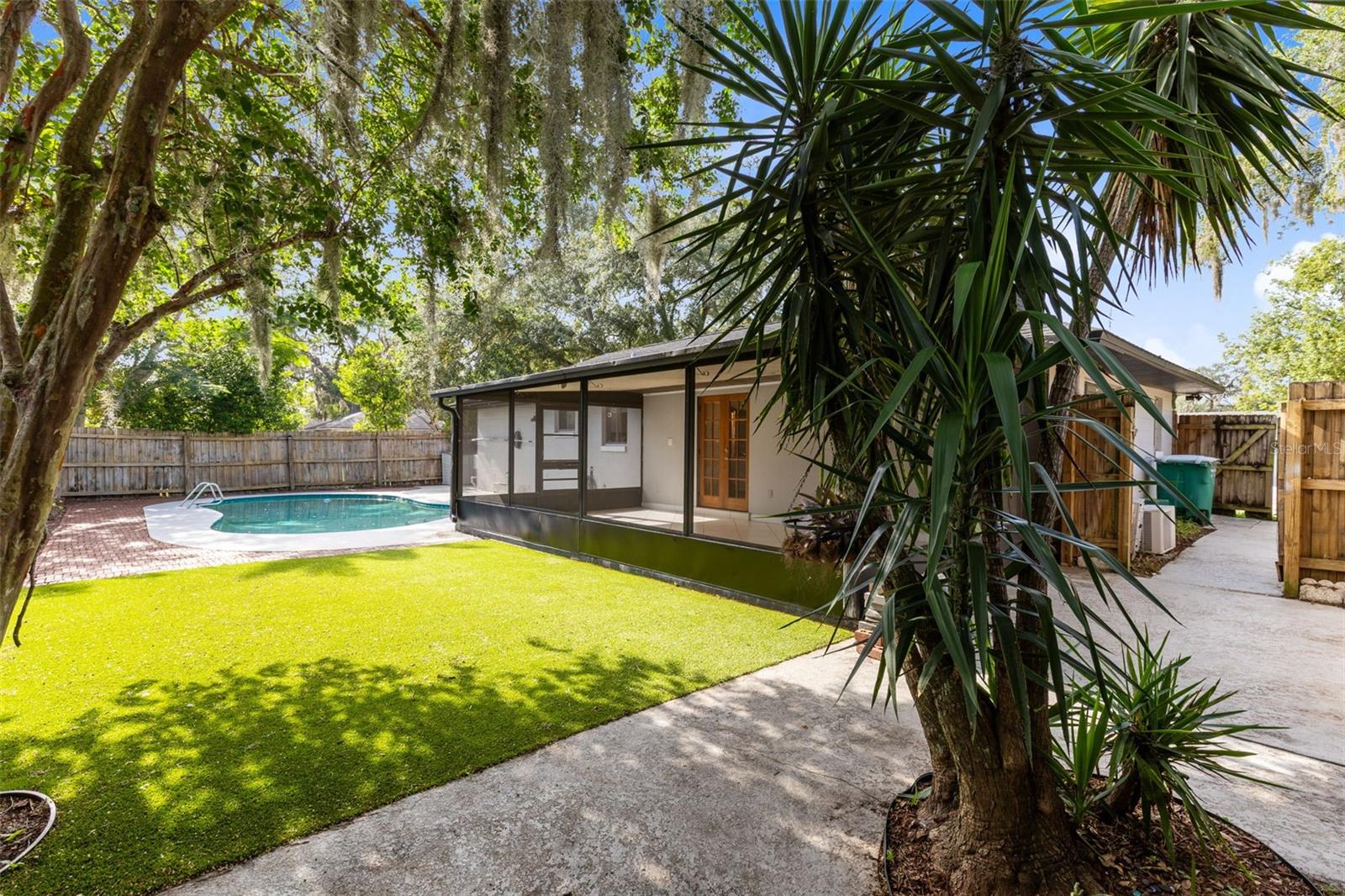 611 PHEASANT AVENUE