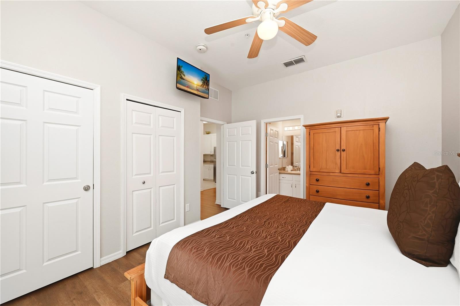 BAHAMA BAY, A CONDOMINIUM - Residential