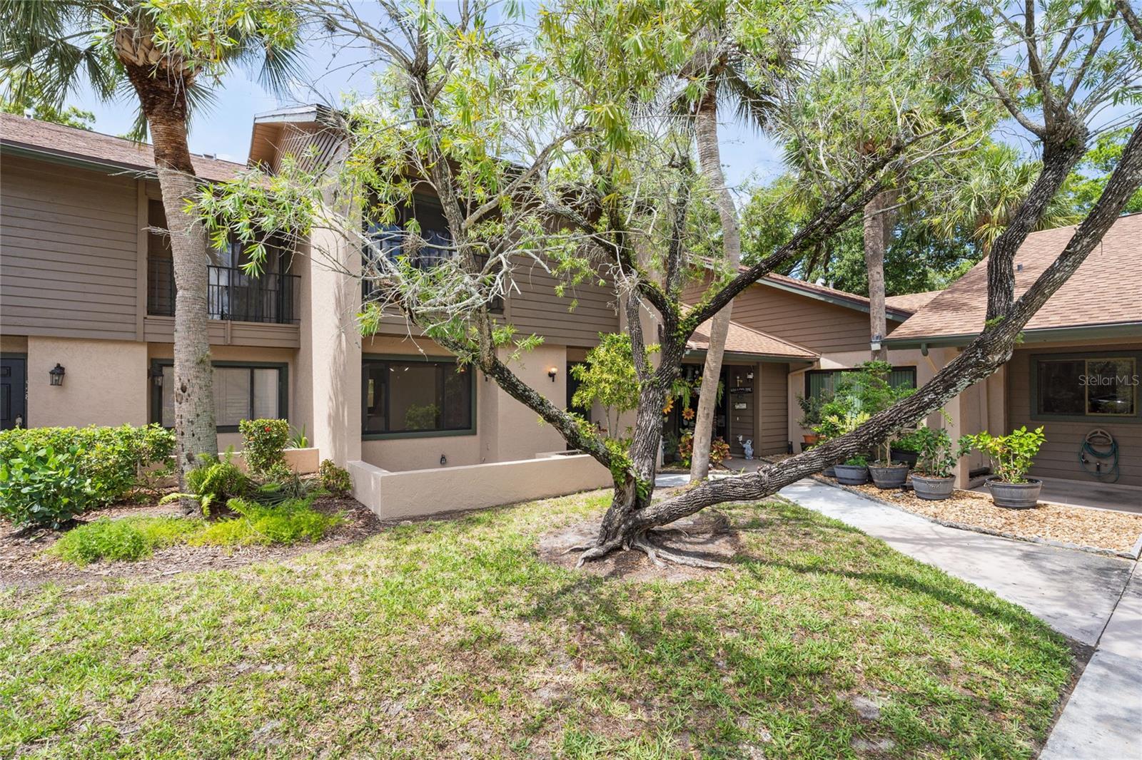 926 SUNRIDGE DRIVE F1