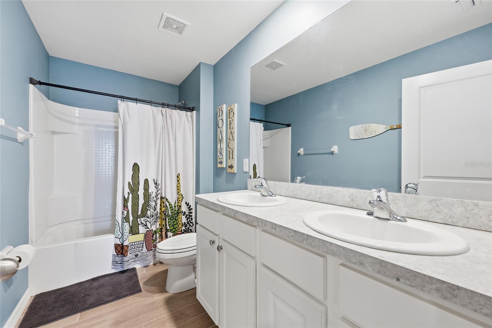 ARBOR GREENS PH II UNIT III PB 36 PG 60 - Residential