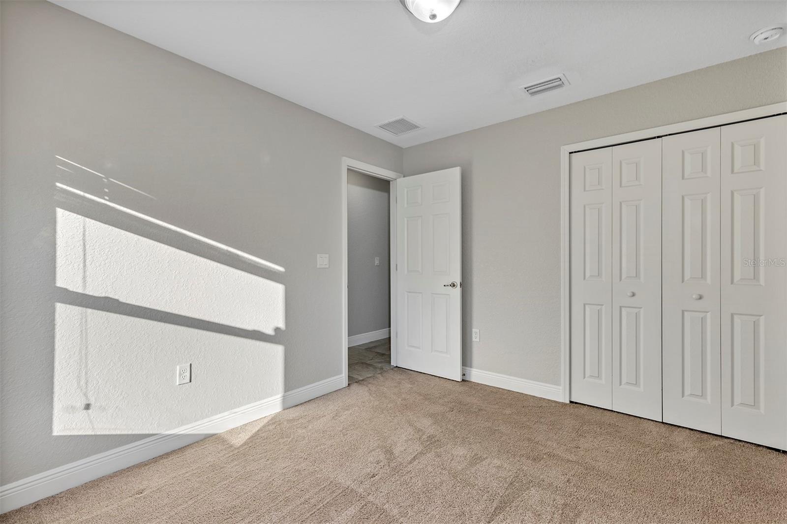 MARION OAKS UN 7 - Residential