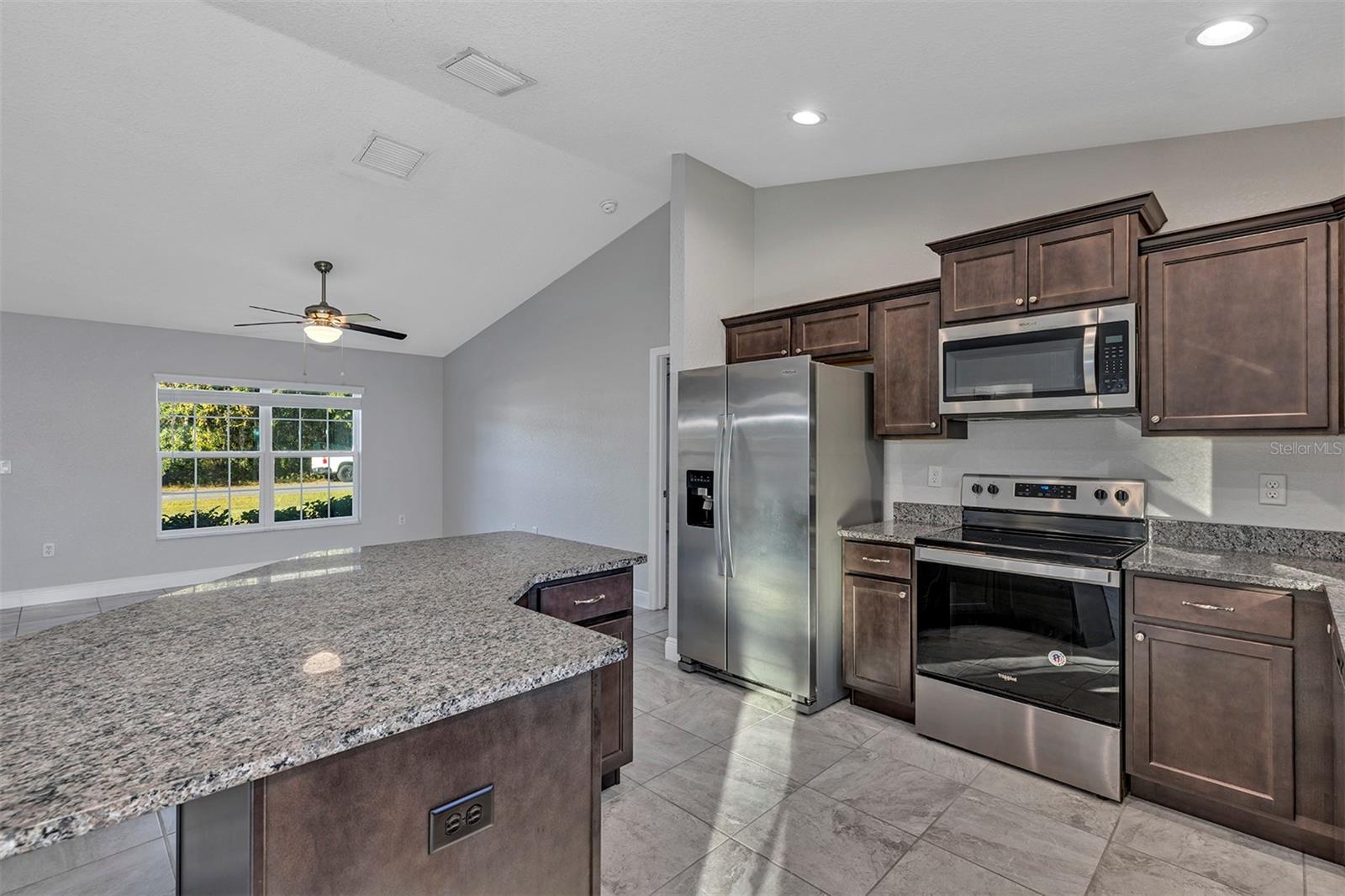 MARION OAKS UN 7 - Residential