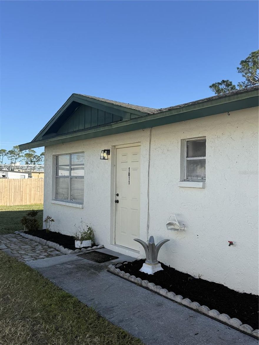 Welcome home to this beautifully updated 2-bedroom, 1-bathroom residence in the heart of Sarasota. Inside, you’ll find a freshly renovated kitchen featuring granite countertops, modern cabinetry, along with a stylishly remodeled bathroom. New vinyl flooring flows throughout the home, creating a bright and inviting space.
Enjoy the convenience of an indoor laundry room, a rare find at this price point, and relax outdoors on the uncovered backyard patio—perfect for morning coffee or evening unwinding.
Located just minutes from shopping, dining, world-class beaches, and all that Sarasota has to offer, this home blends comfort with lifestyle.