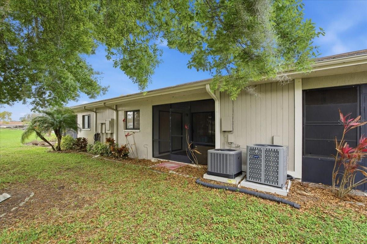 COUNTRY OAKS 1 CONDO PH 3 - Residential