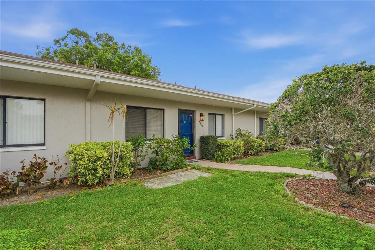 COUNTRY OAKS 1 CONDO PH 3 - Residential