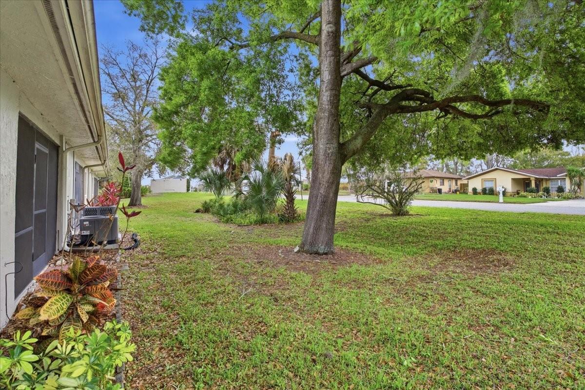 COUNTRY OAKS 1 CONDO PH 3 - Residential