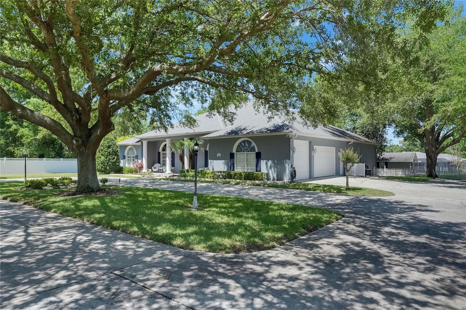1806 CHICKASAW TRAIL