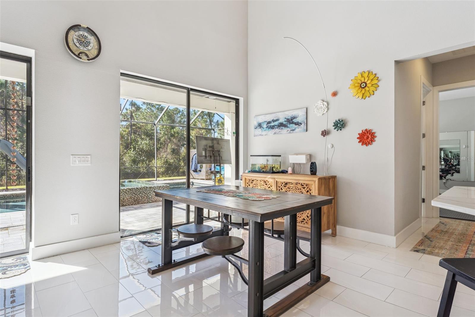 WATERS EDGE/LK NONA - Residential