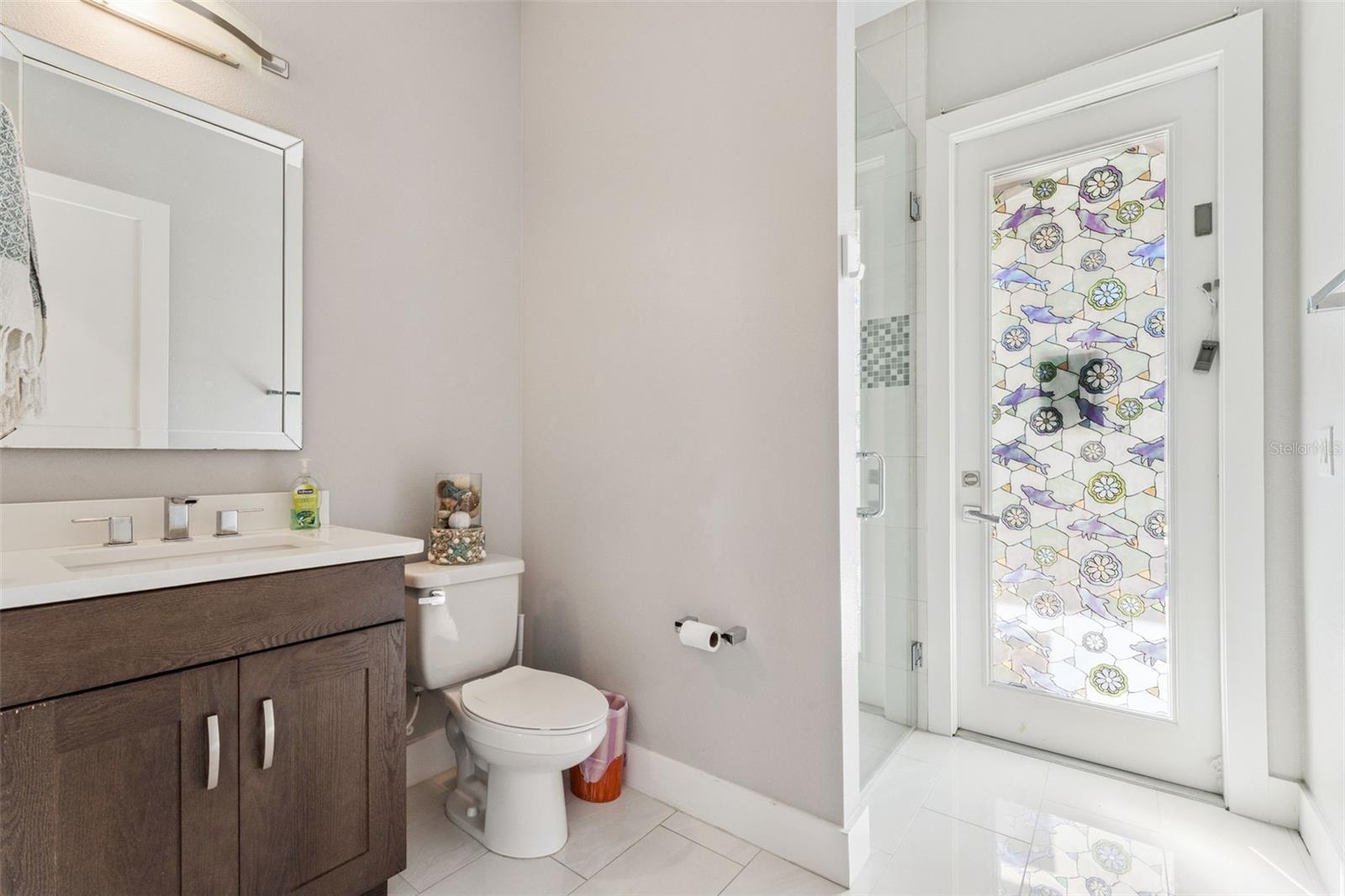 WATERS EDGE/LK NONA - Residential