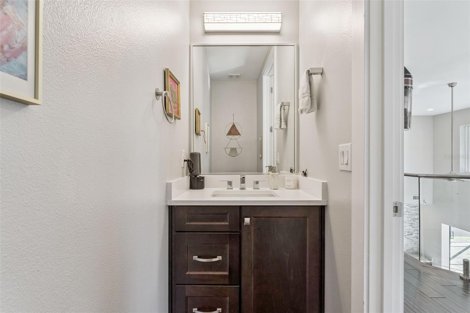 WATERS EDGE/LK NONA - Residential