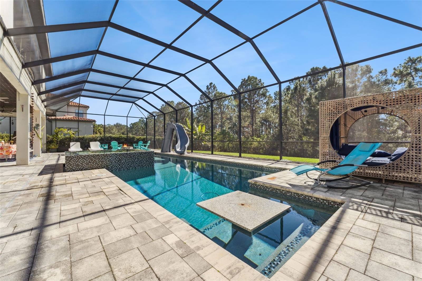 WATERS EDGE/LK NONA - Residential