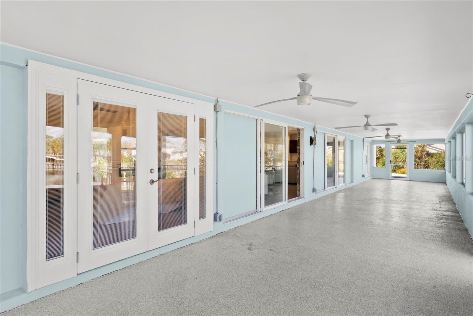 SHORE ACRES VENICE SEC 2ND REPLAT - Residential