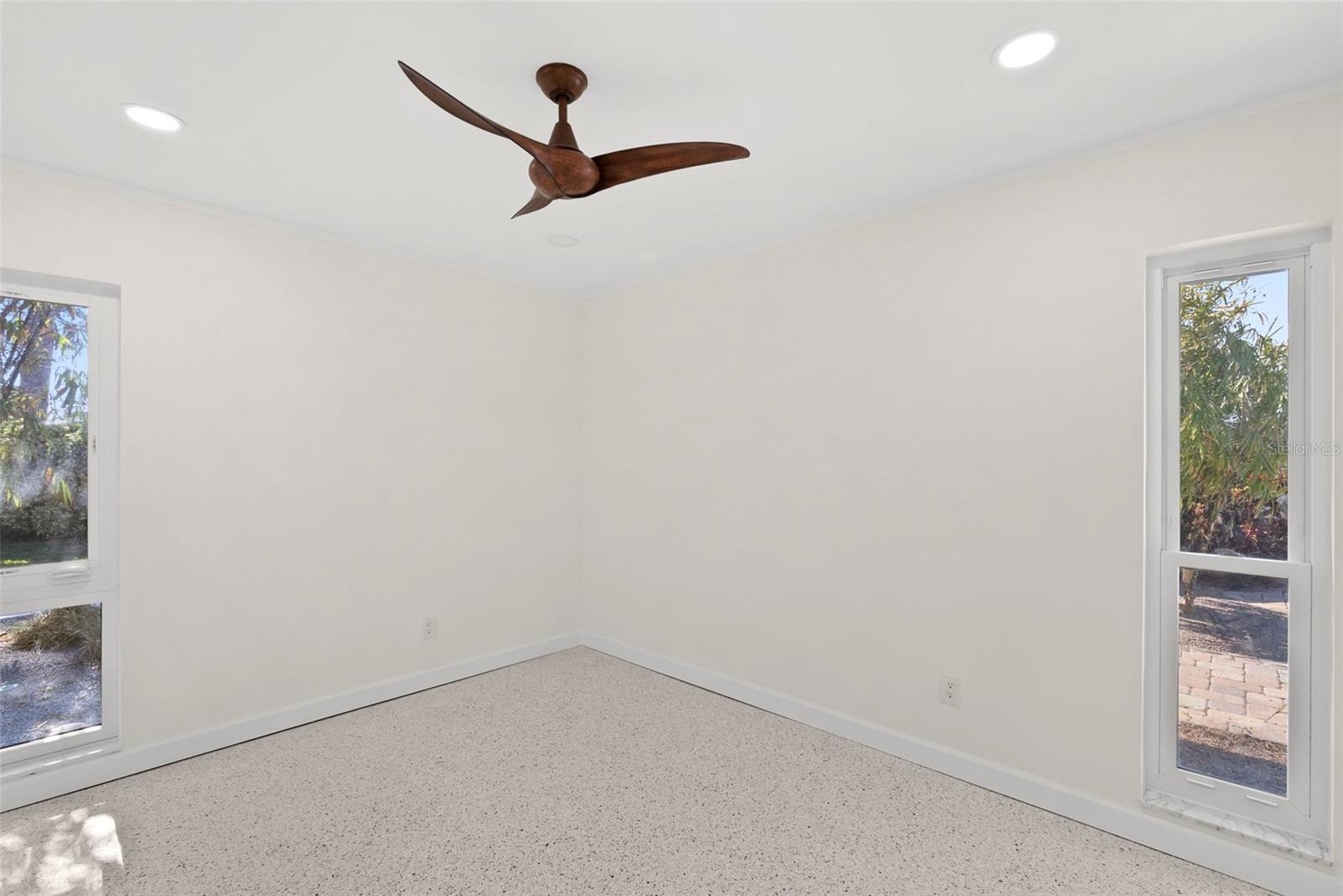 SHORE ACRES VENICE SEC 2ND REPLAT - Residential