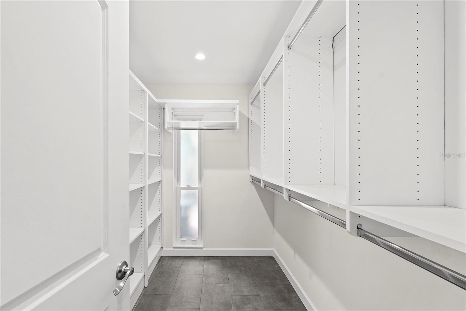 SHORE ACRES VENICE SEC 2ND REPLAT - Residential