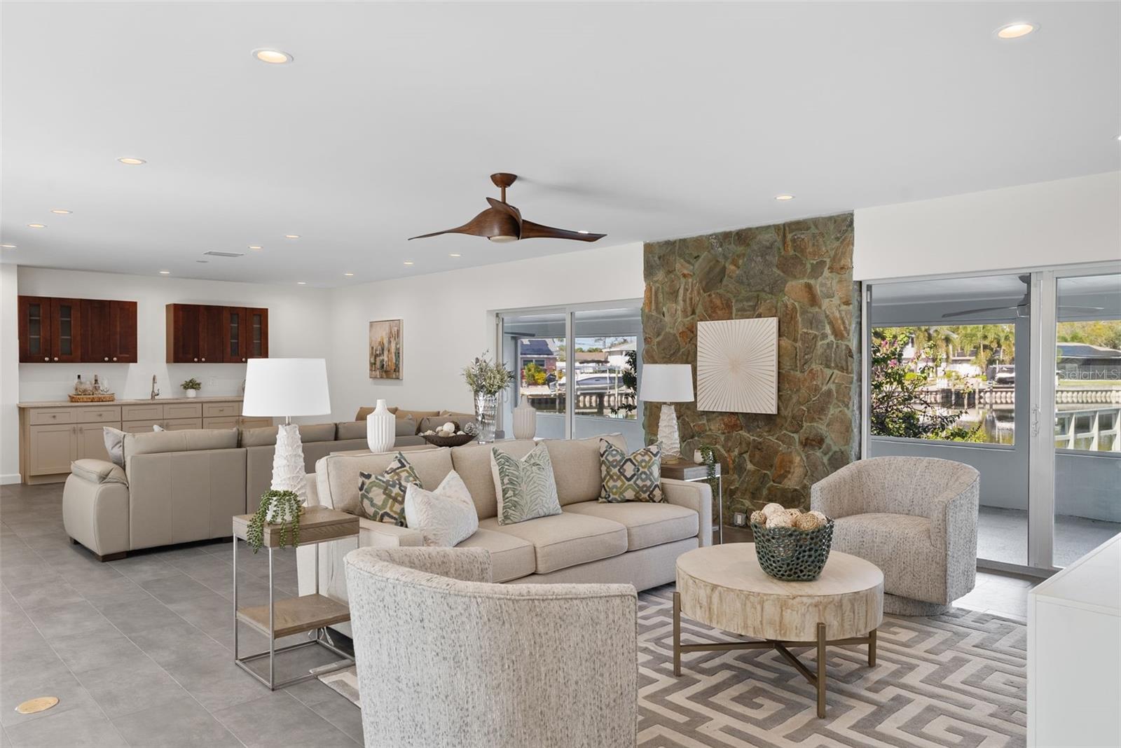 5173 HORSESHOE PLACE