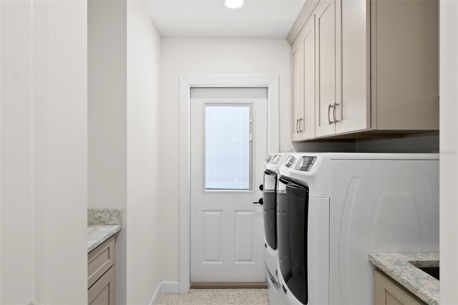 SHORE ACRES VENICE SEC 2ND REPLAT - Residential