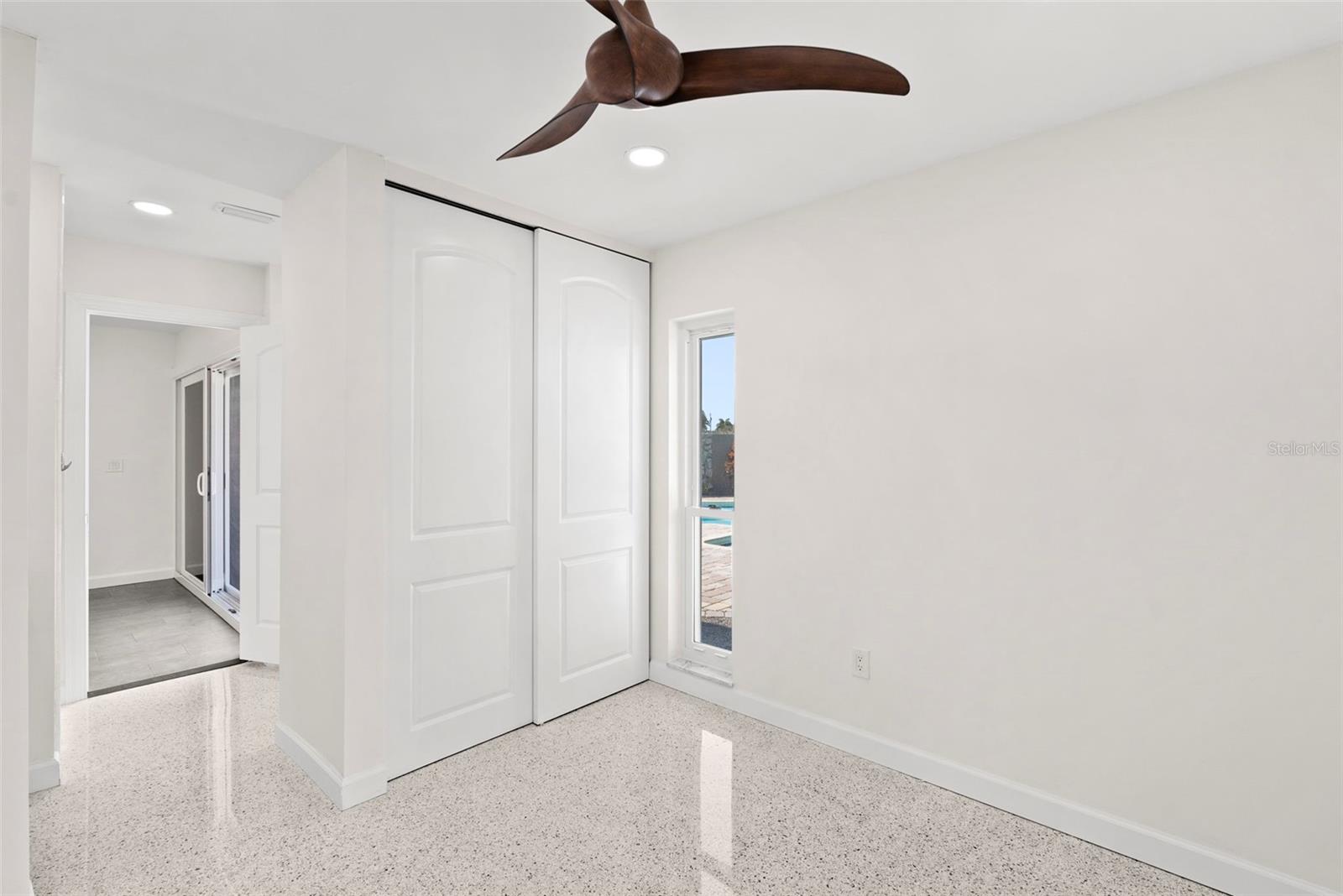 SHORE ACRES VENICE SEC 2ND REPLAT - Residential