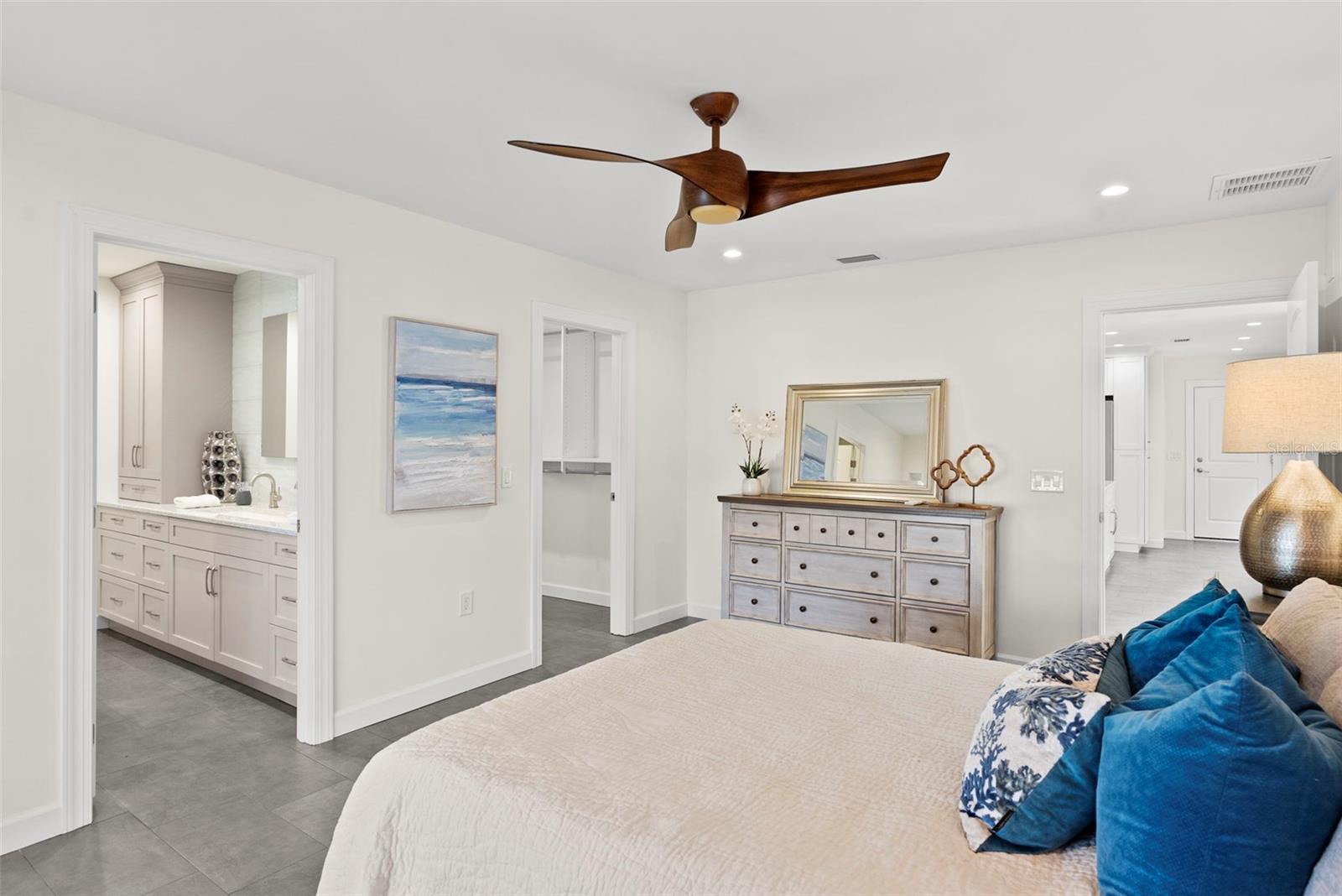 SHORE ACRES VENICE SEC 2ND REPLAT - Residential