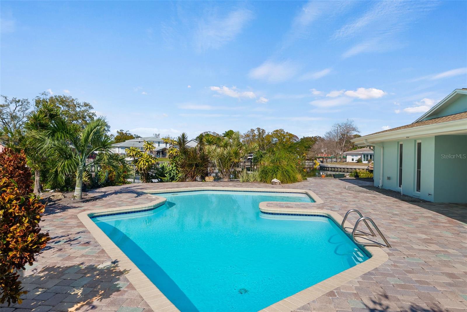 SHORE ACRES VENICE SEC 2ND REPLAT - Residential