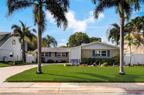 Photo of 12352 83rd Avenue, Seminole, FL 33772 (MLS # TB8509512)