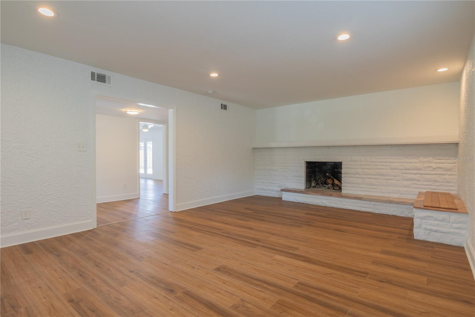 2171 CHIPPEWA TRAIL