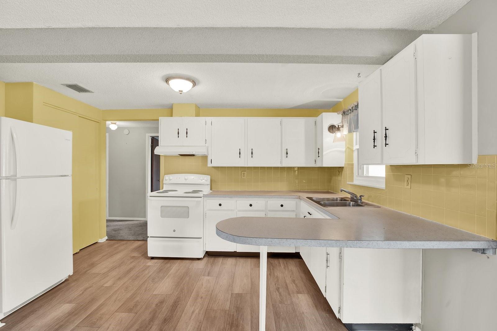 BROWN ACRES - Residential