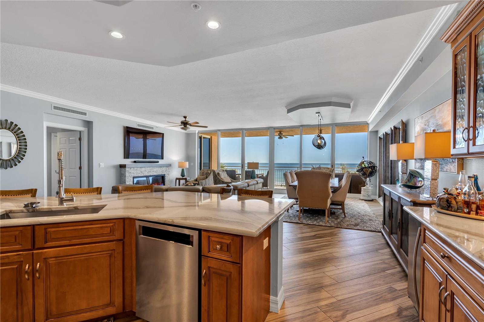 SERENO CONDO - Residential