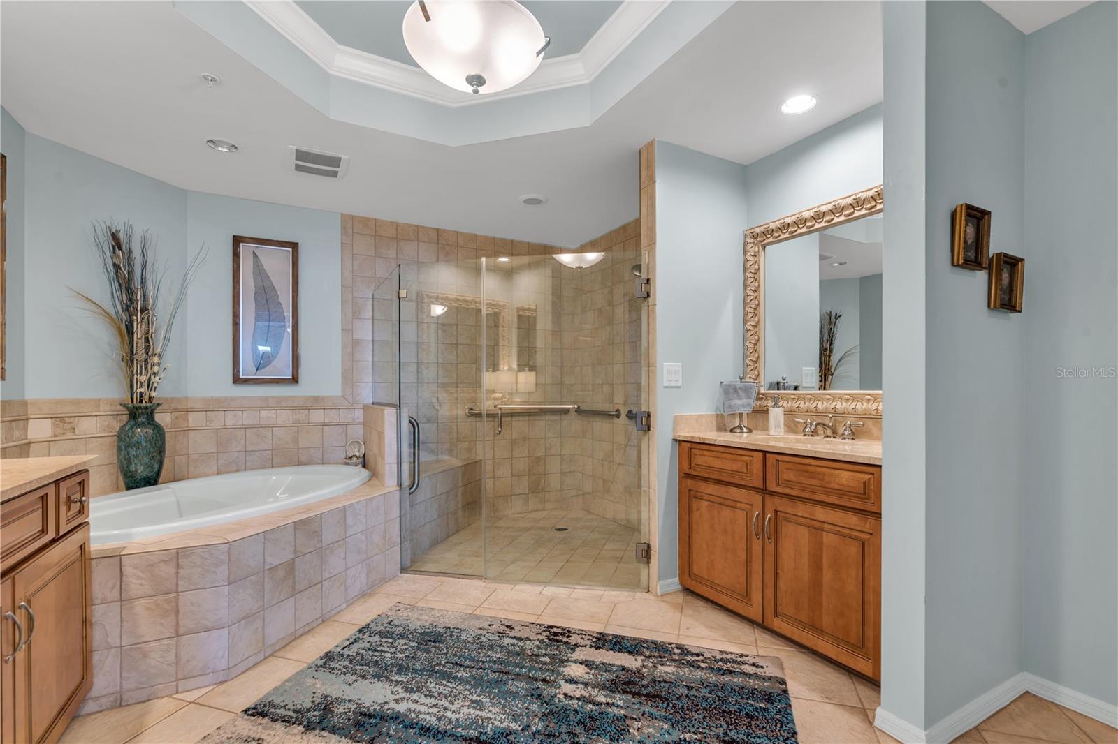 SERENO CONDO - Residential