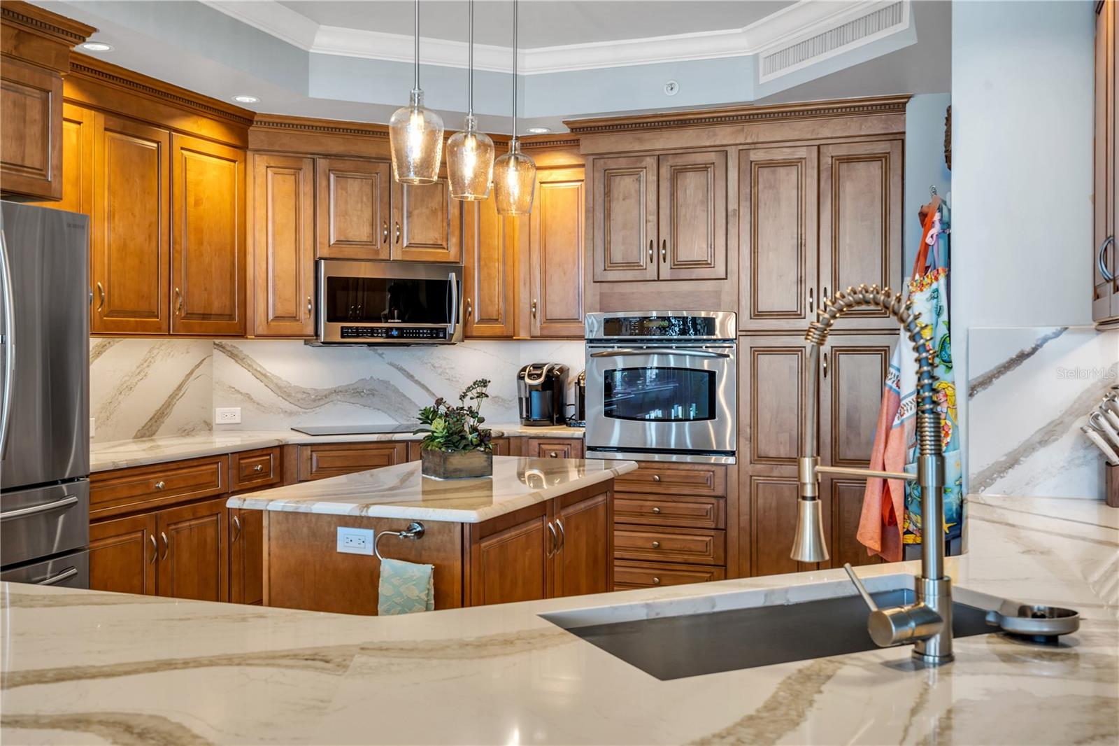 SERENO CONDO - Residential