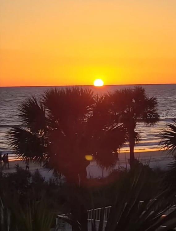 SERENO CONDO - Residential