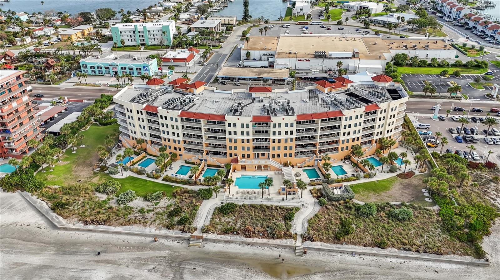 SERENO CONDO - Residential