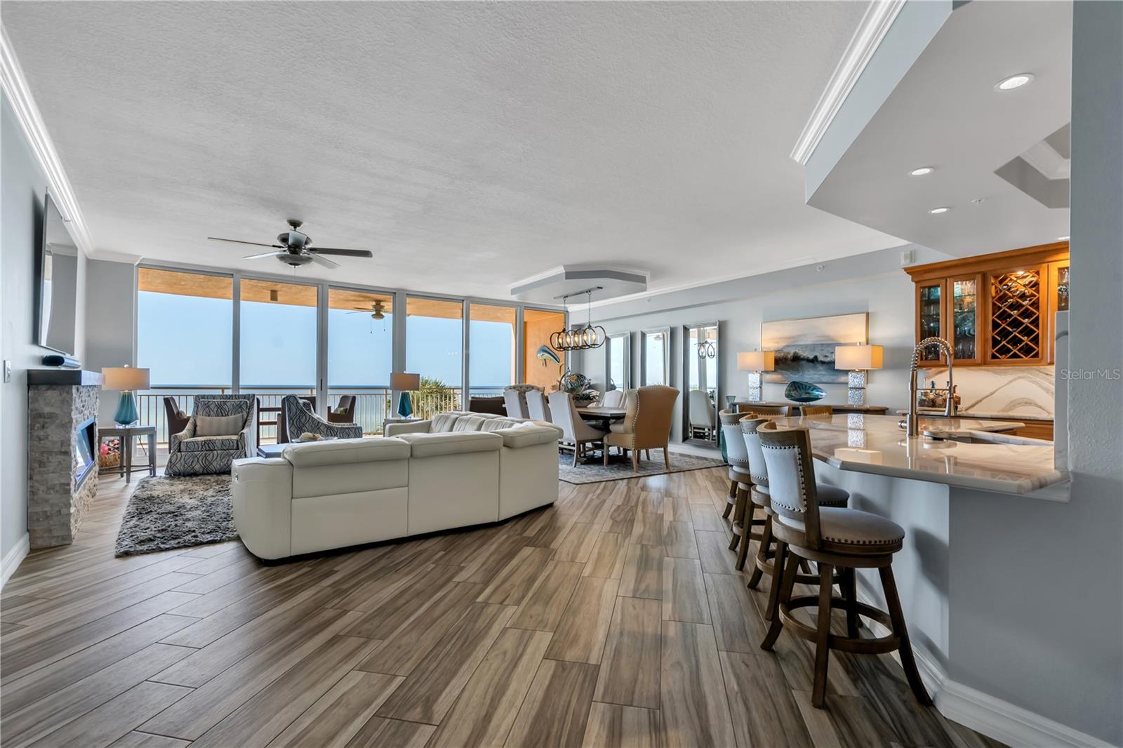 SERENO CONDO - Residential