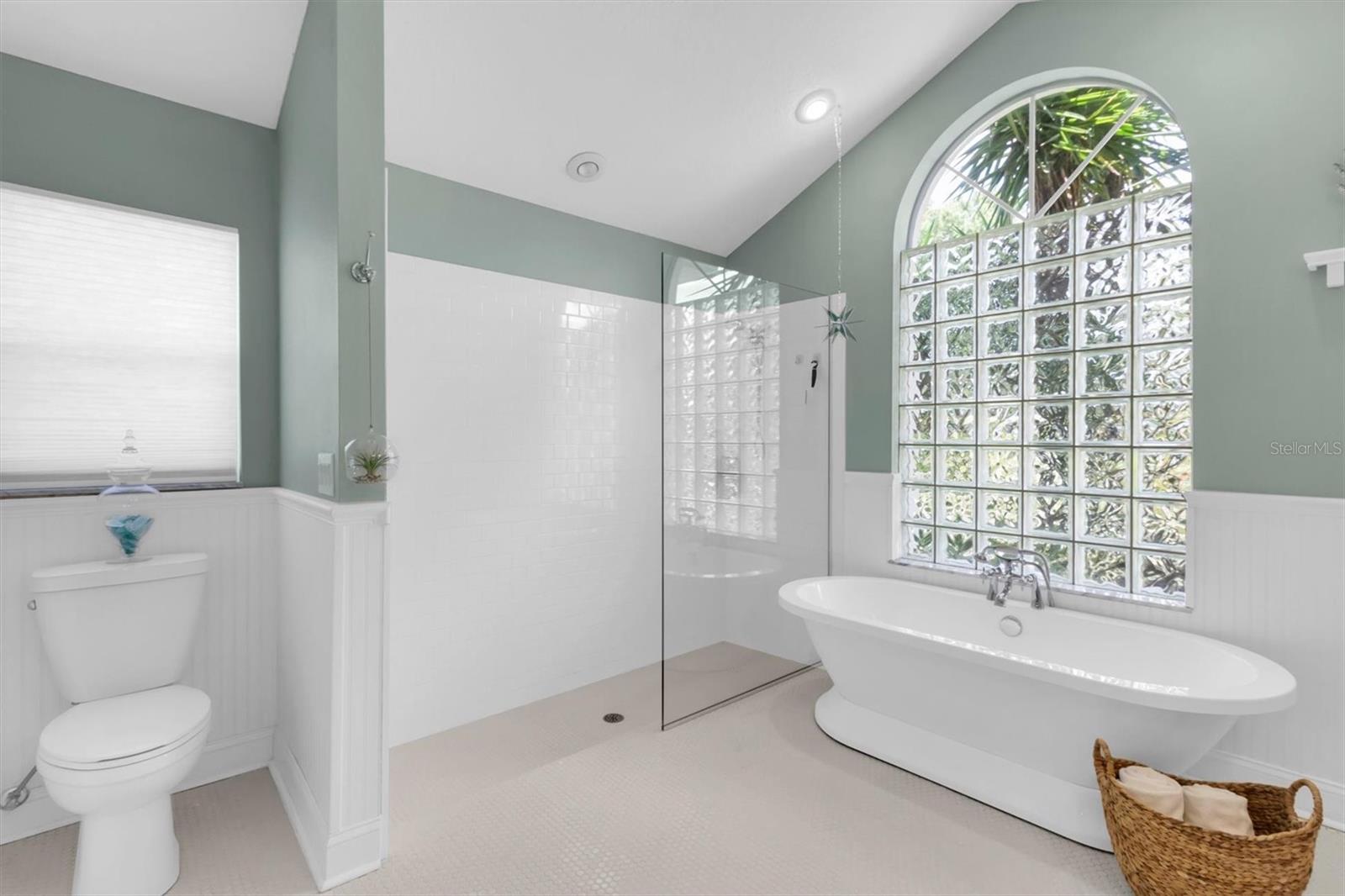 TRINITY OAKS INCREMENT X - Residential