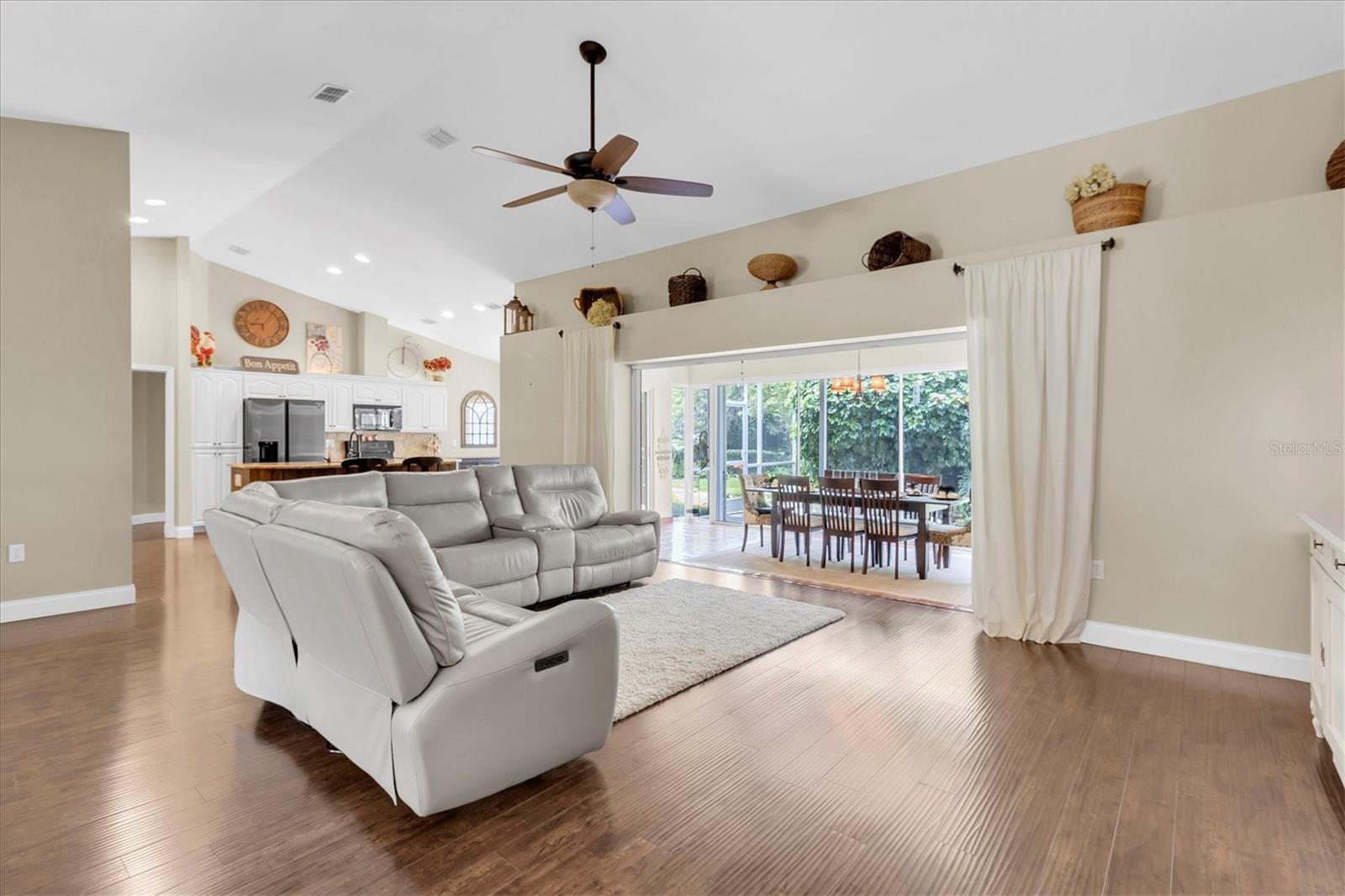 TRINITY OAKS INCREMENT X - Residential