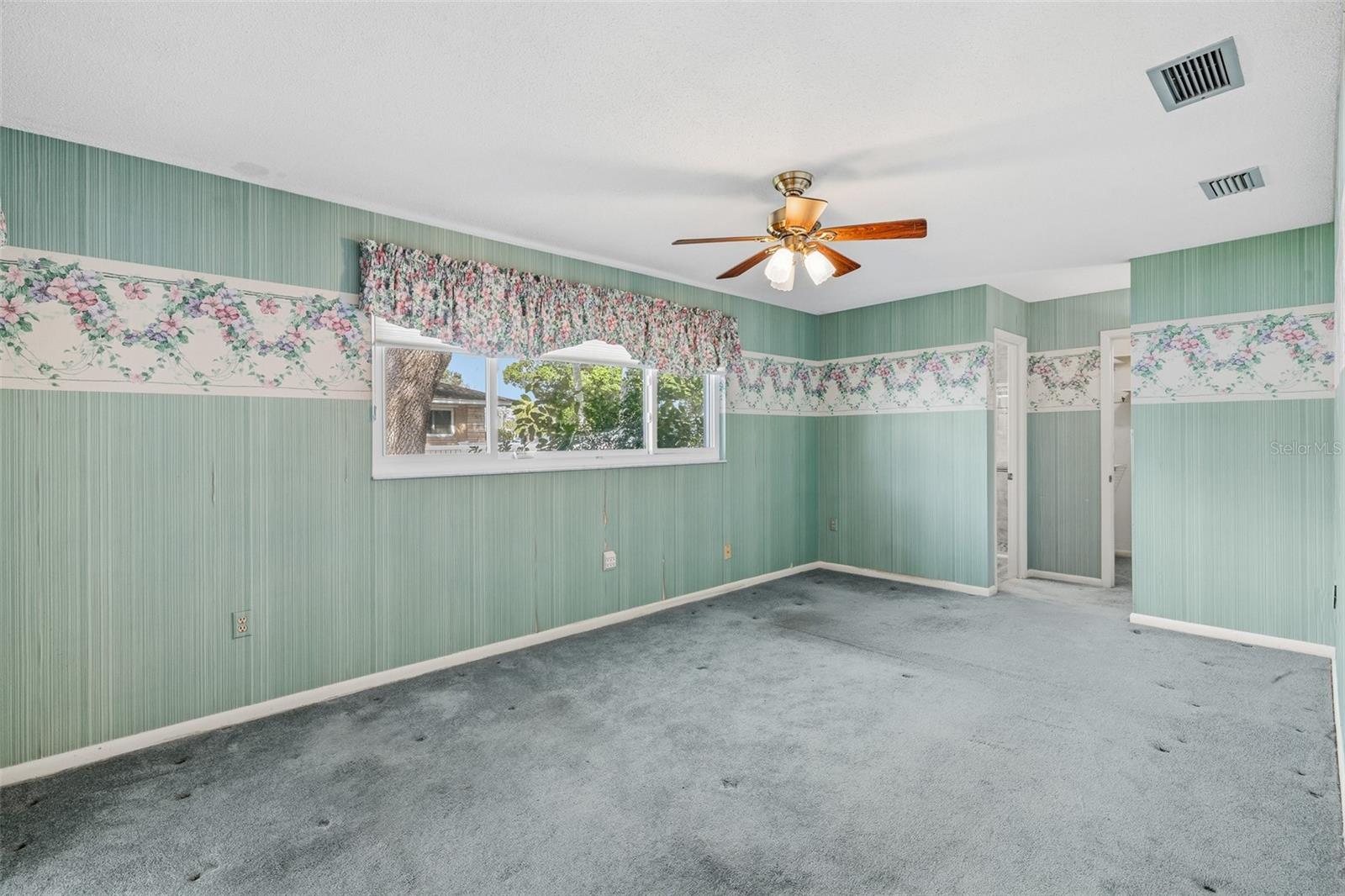 WEST WOODS - Residential