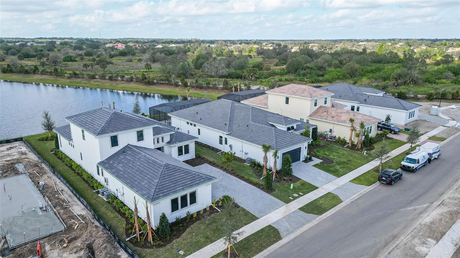 4517 MONDRIAN COURT