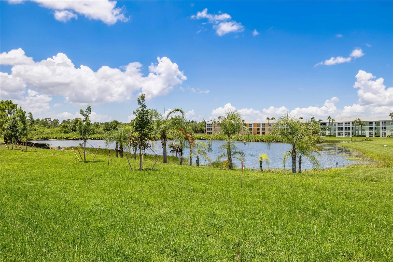HERITAGE LAKE PARK - Residential
