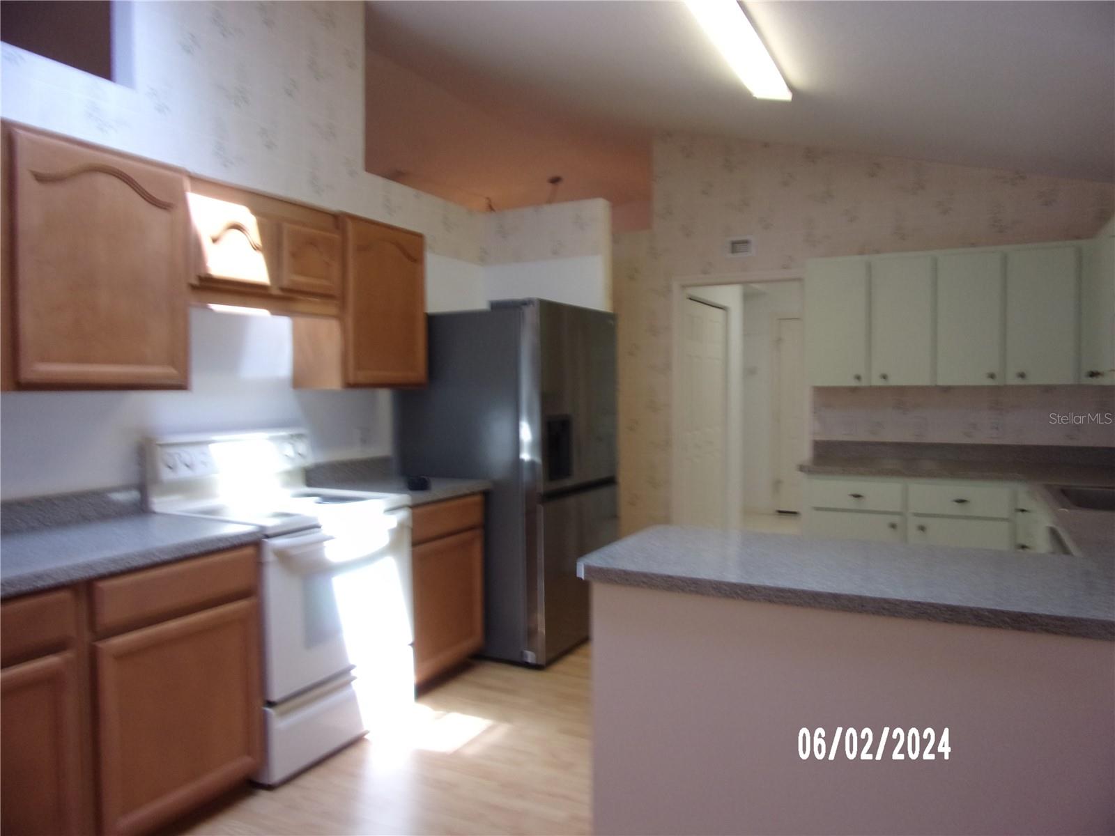 Photo 8 of 26 of 11372 SE 178TH PLACE house