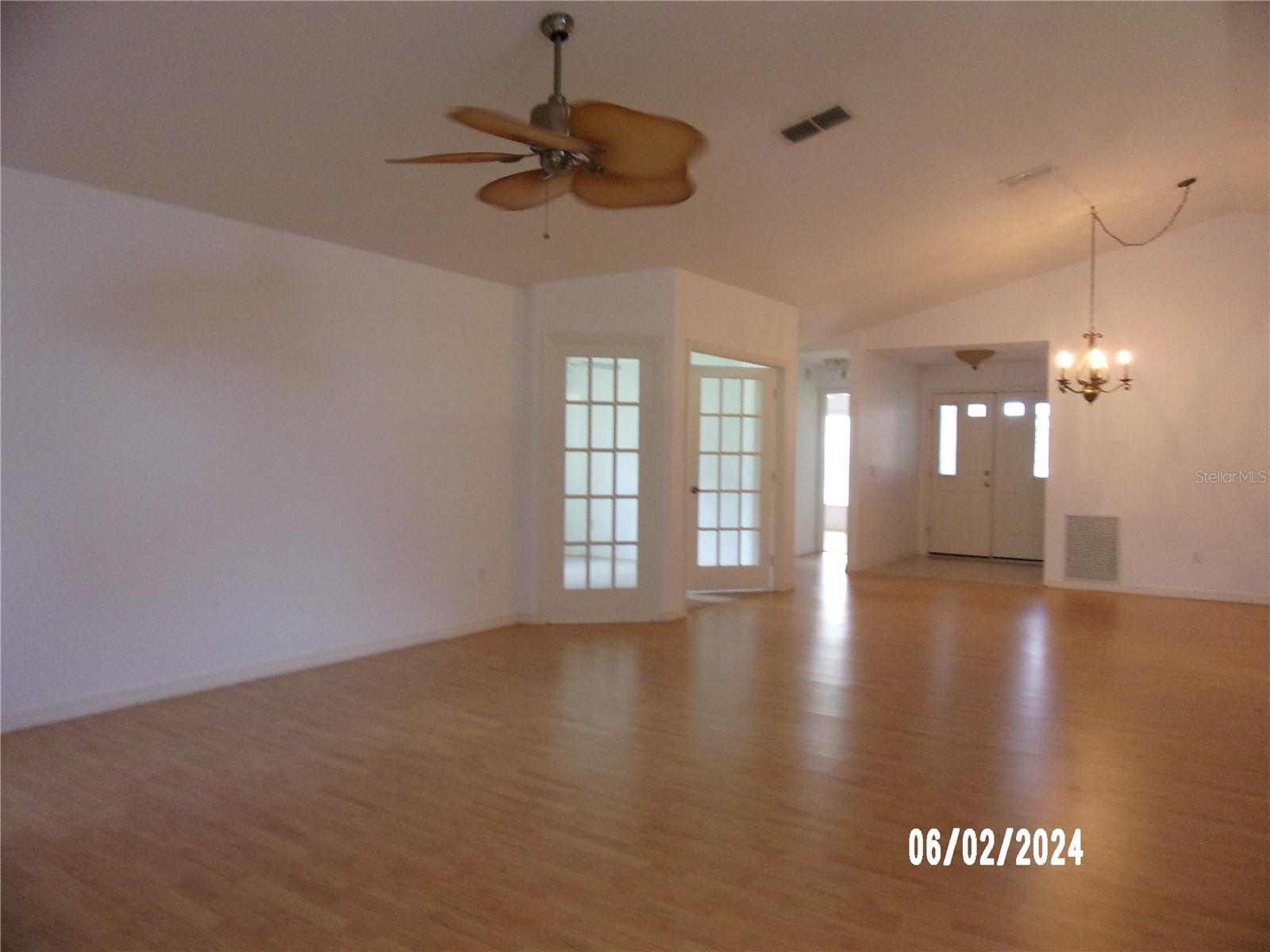 Photo 6 of 26 of 11372 SE 178TH PLACE house