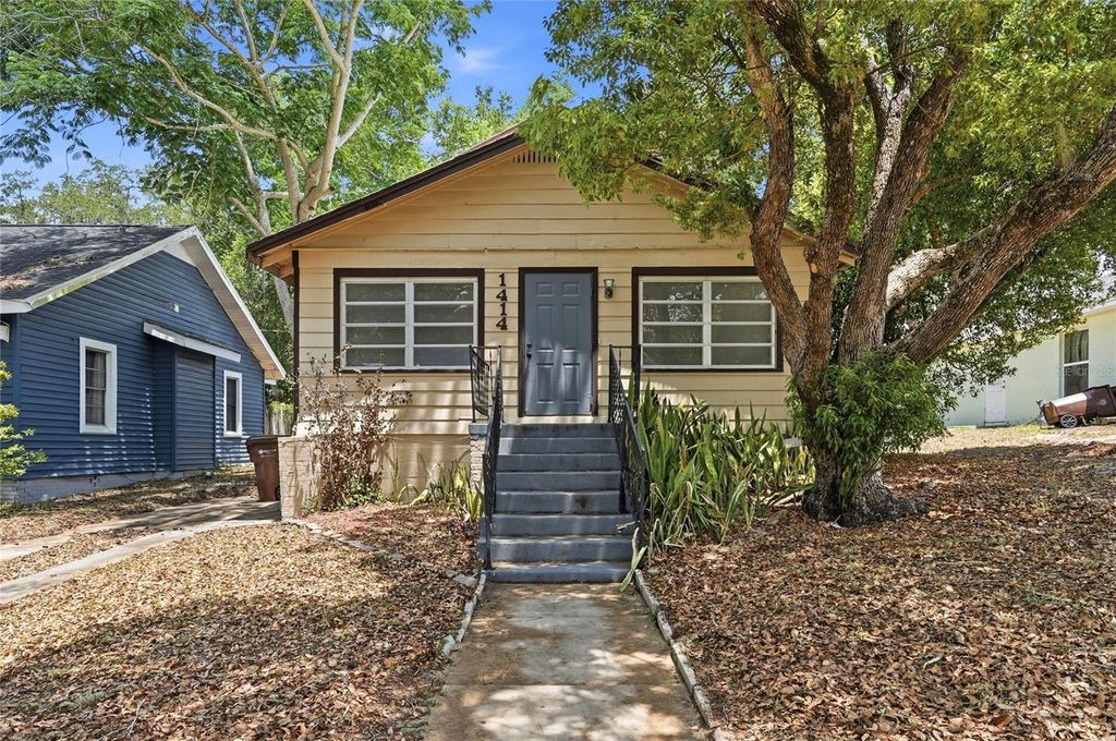 Photo of 1414 Johns Avenue, Haines City, FL 33844 (MLS # P4938720)