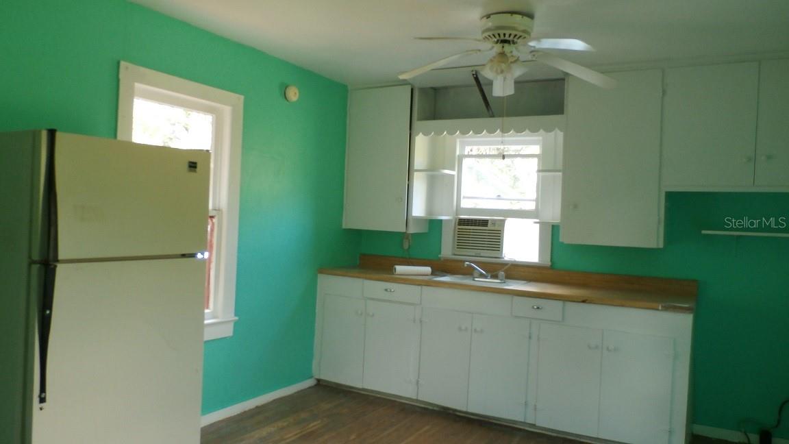 DELAND AREA SEC 4 S OF KY AVE - Residential Income