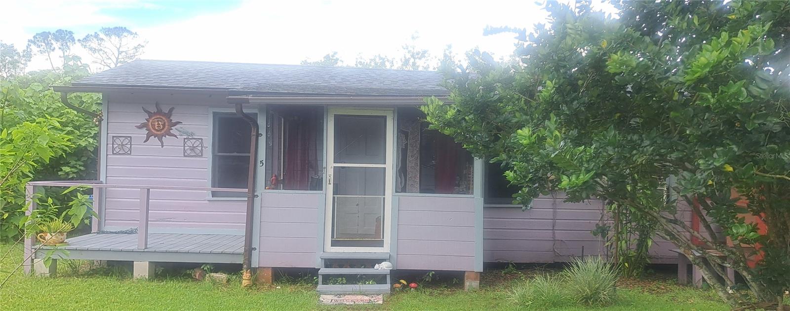 1 SMITH COURT