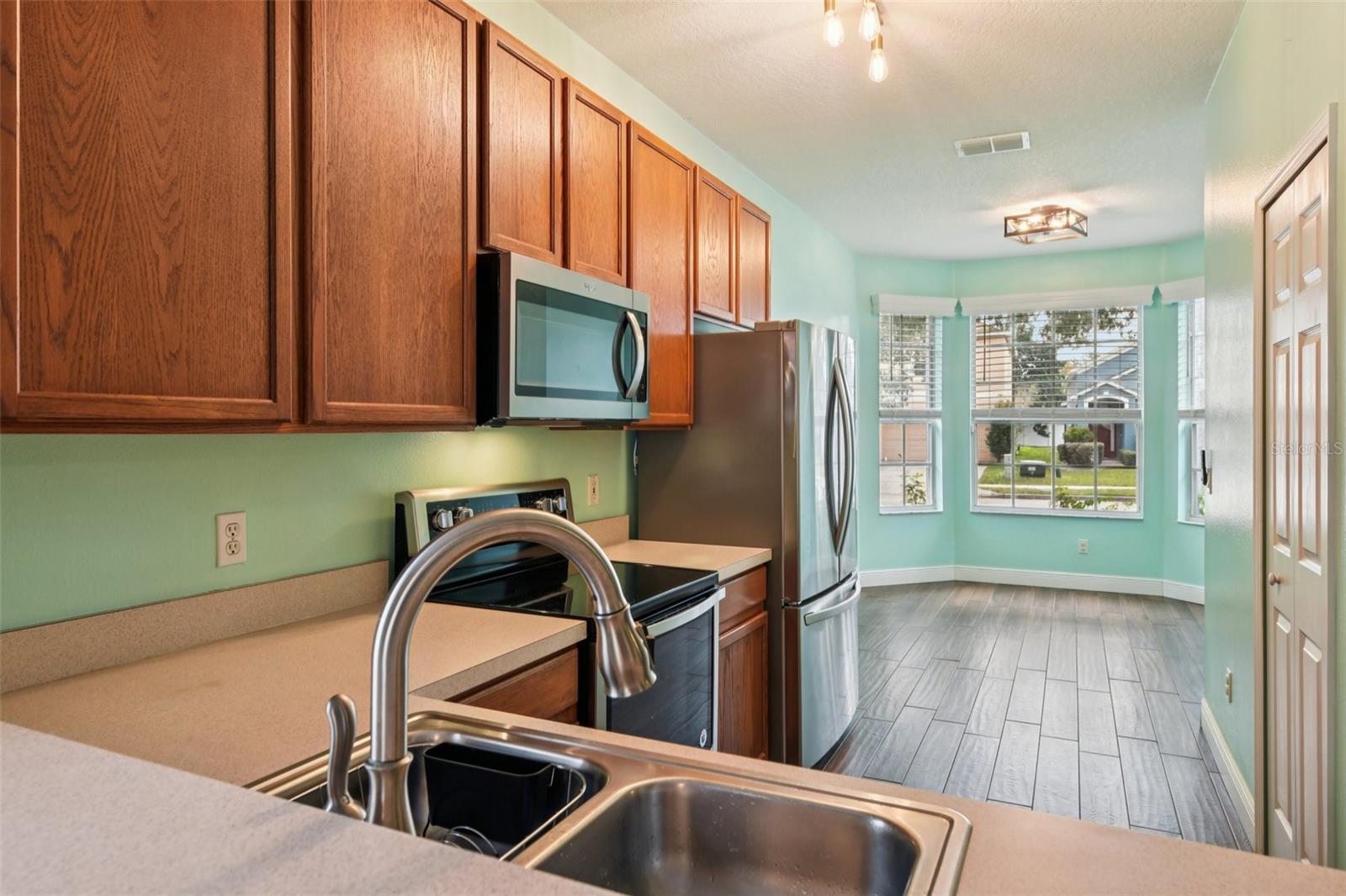 VISTA LAKES VILLAGE N-2 AMHURST - Residential