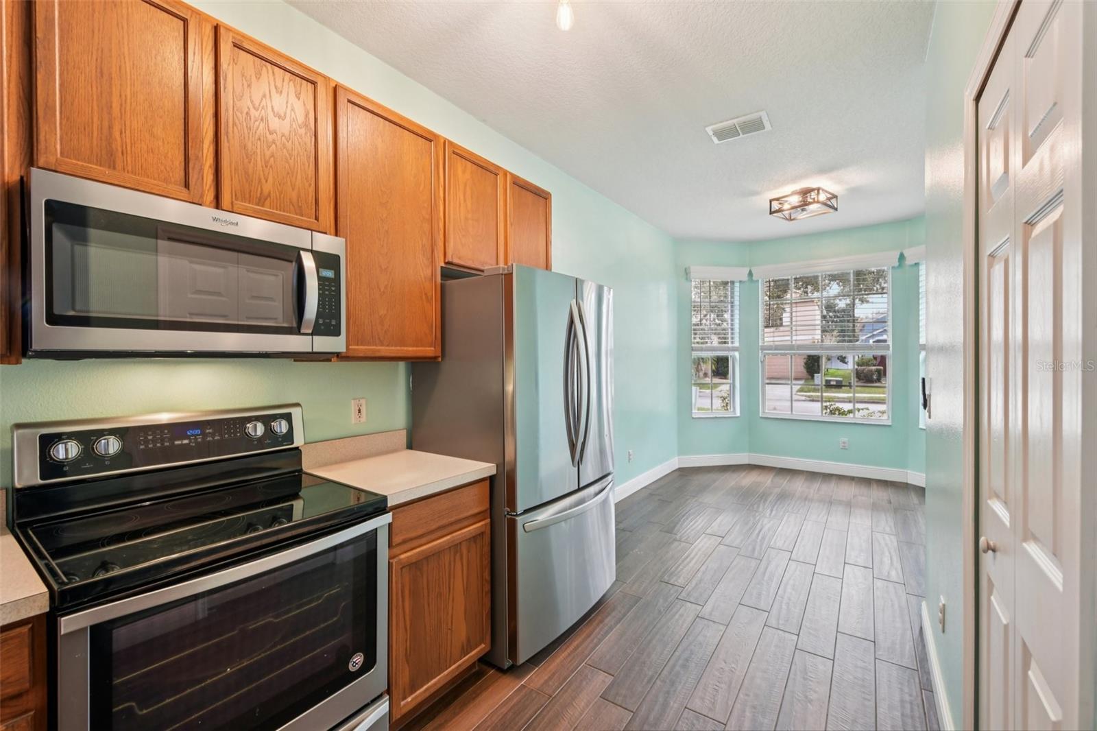 VISTA LAKES VILLAGE N-2 AMHURST - Residential