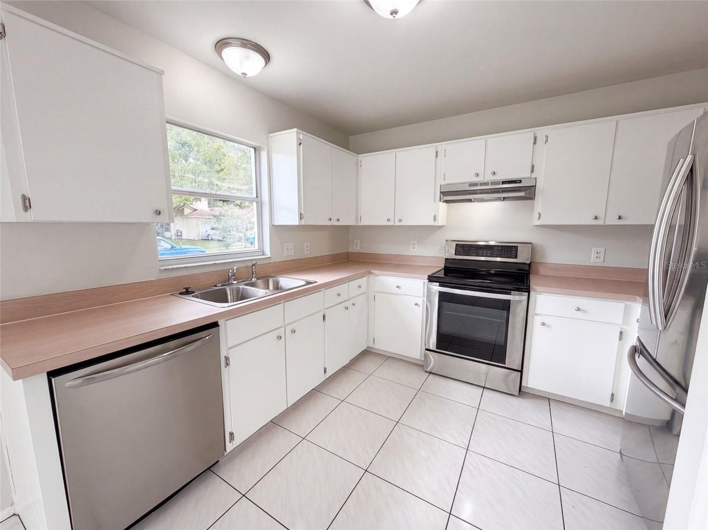 Photo of 1611 Callie Court, Apopka, FL 32703 (MLS # O6441264)