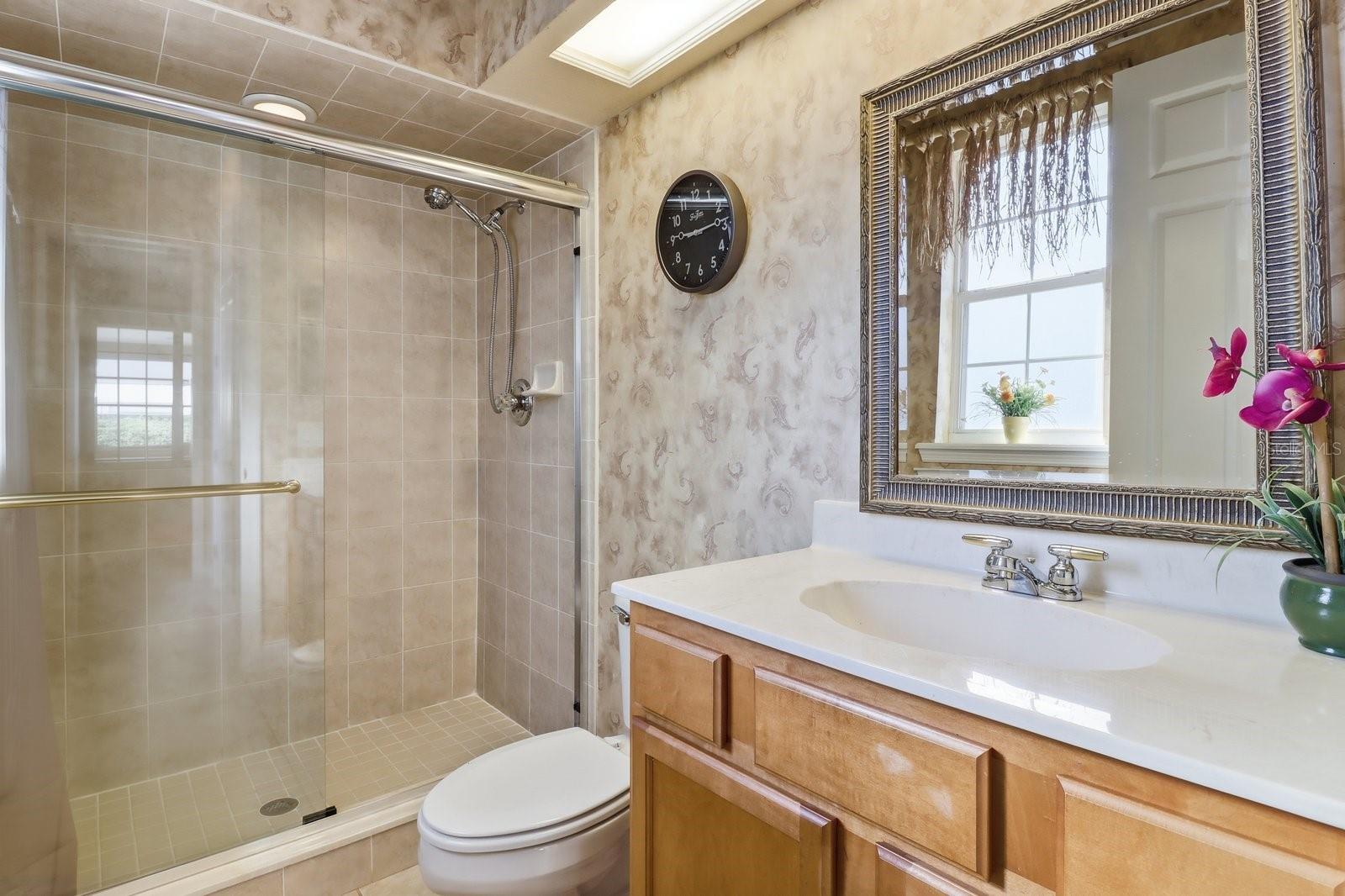 LAUREL WOOD - Residential